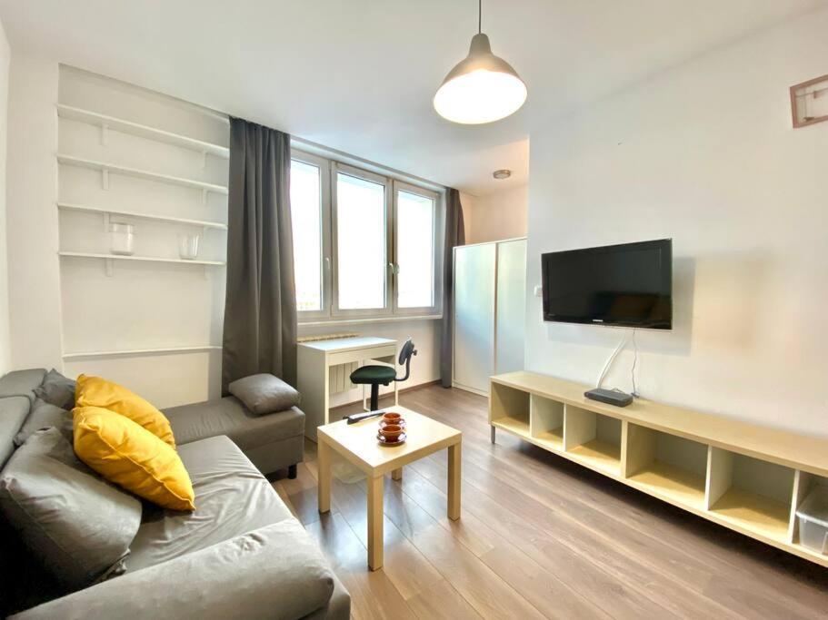 Studio Muranow By Esteum Host Apartment Warsawa Bagian luar foto